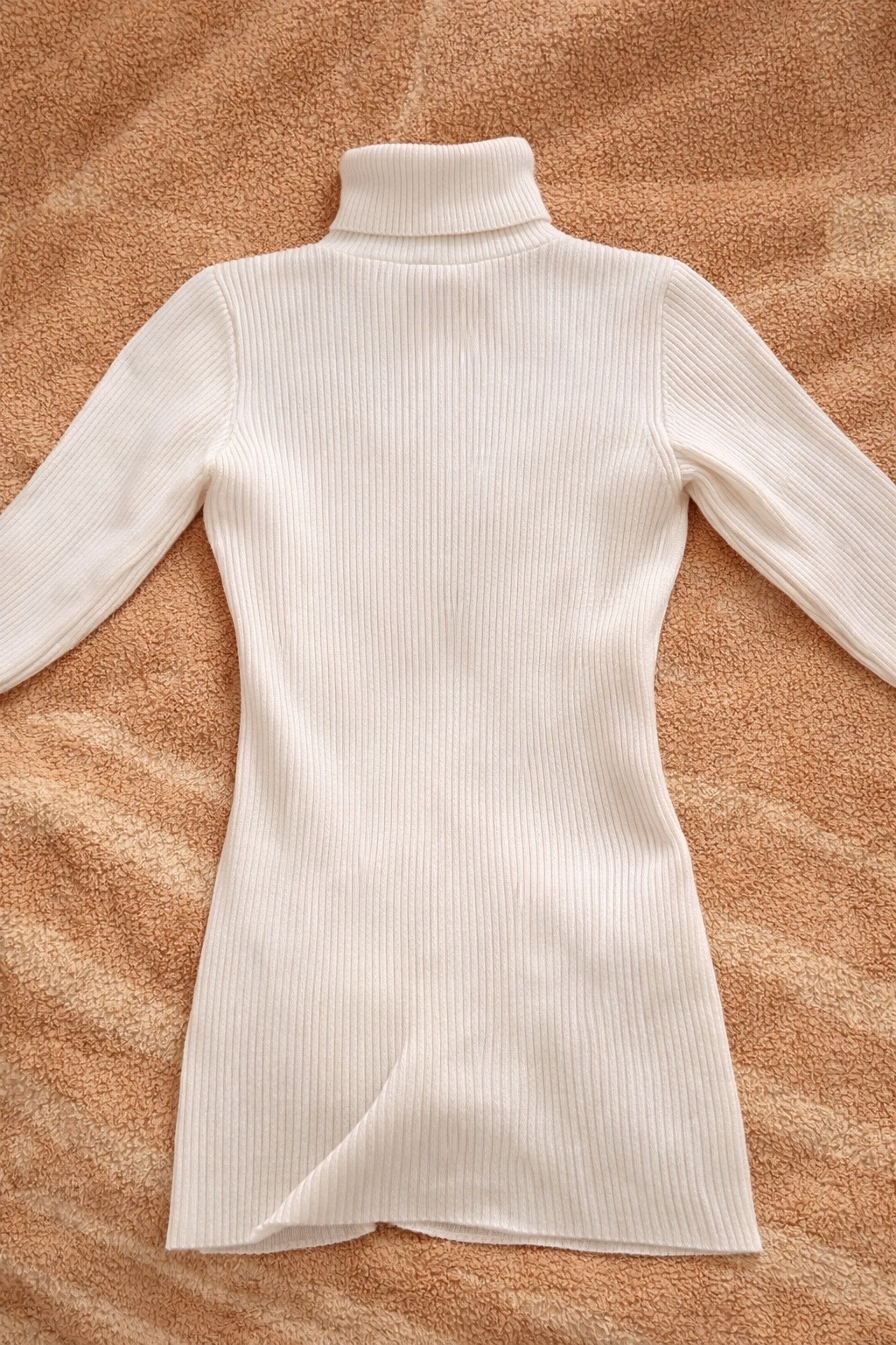 Pull blanc cole montant taille M