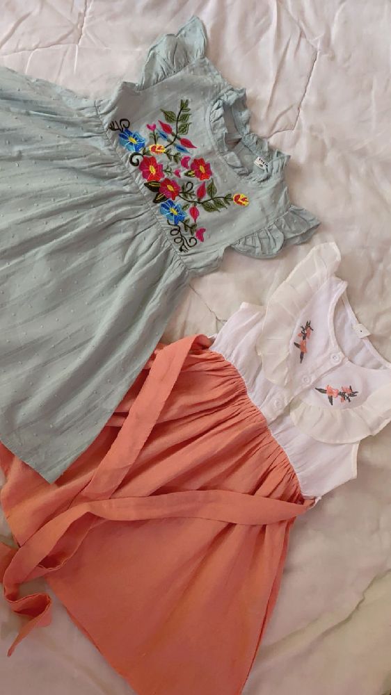 2 robe shein 3-4 ans