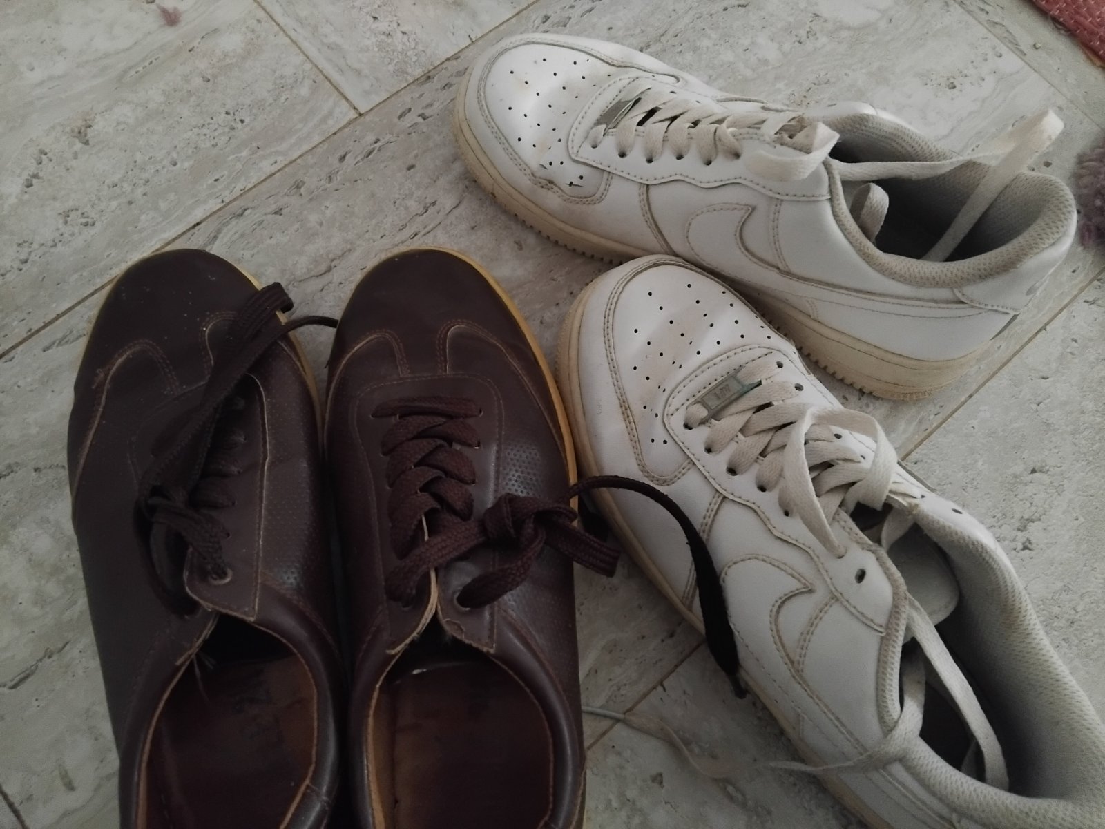 2 chaussures homme pointure 40