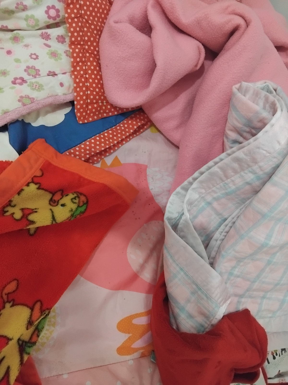 Lot couvertures bébé 