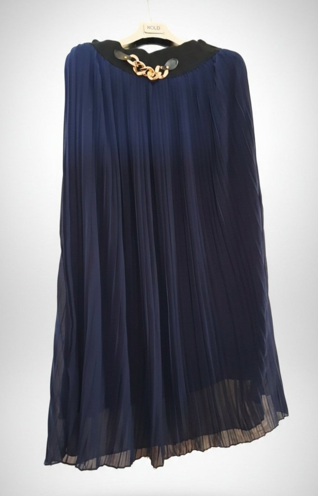 Jupe plissé très bonne état comme neuf bleu marine taille 46 ylabess 7ta 48 taille haute 