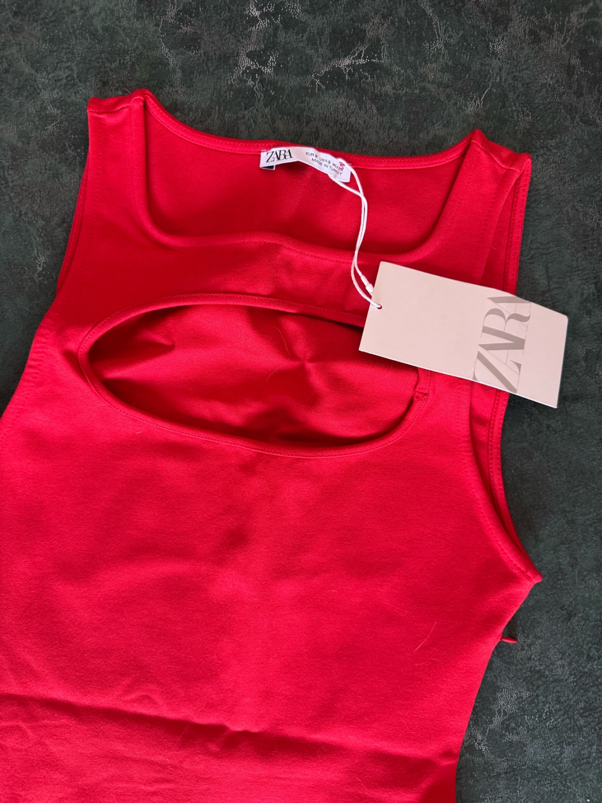 Robe rouge zara 