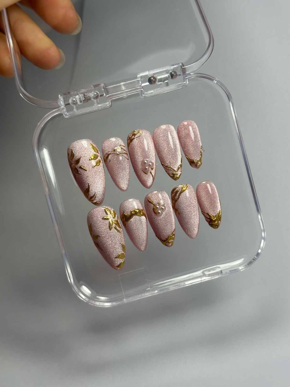 Press on nails 