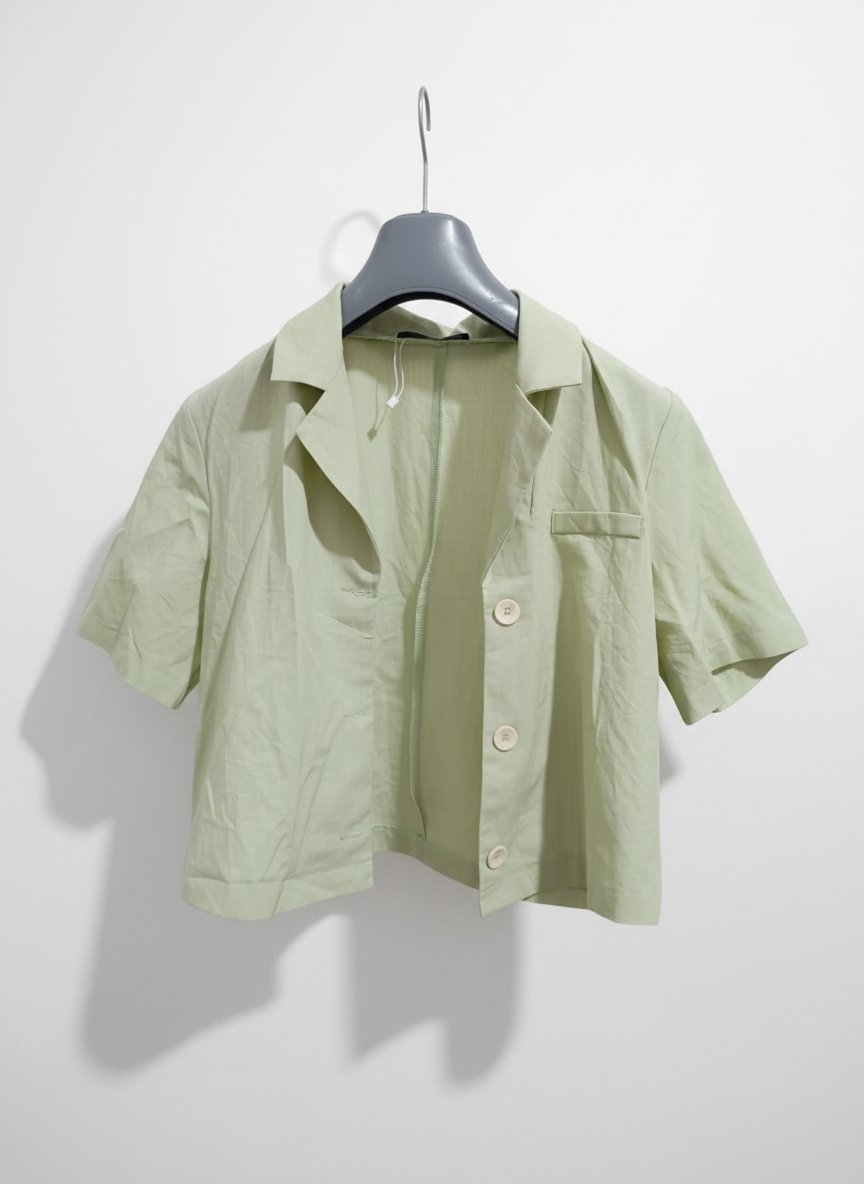 Chemise vert pastel pour l'été 