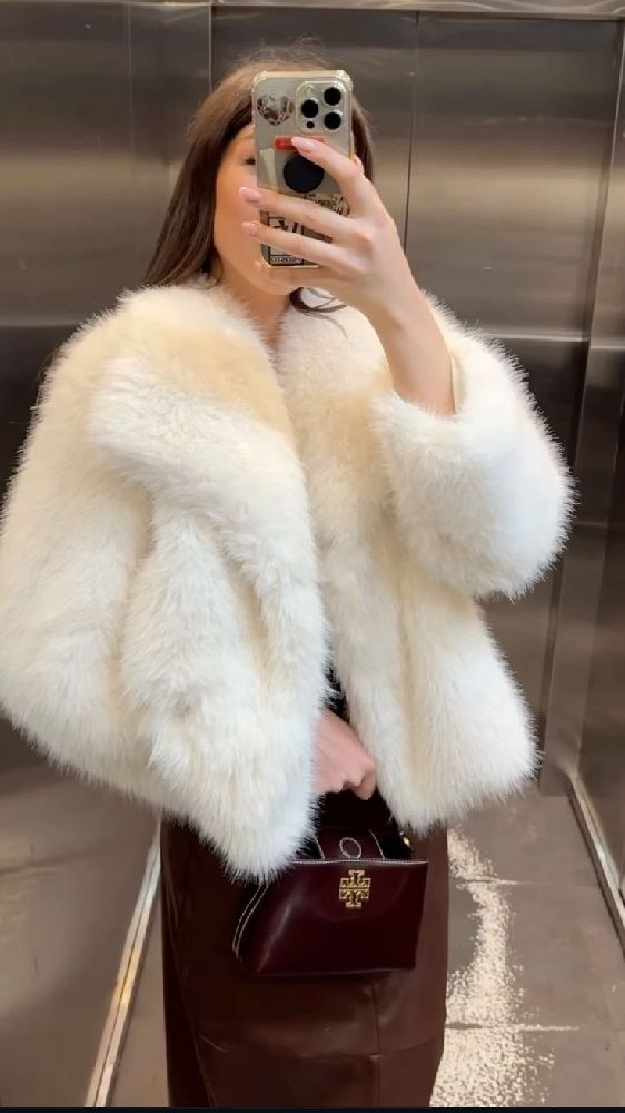 Knitted & knotted fakr fur cardigan 