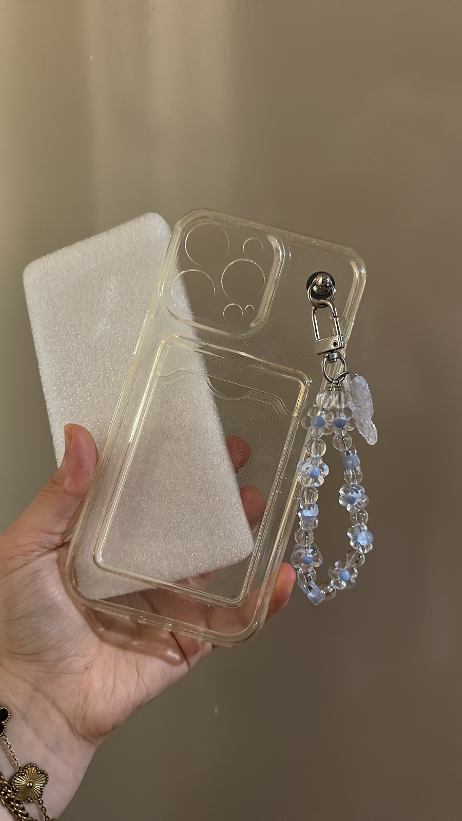 Cache iphone 14 pro max 