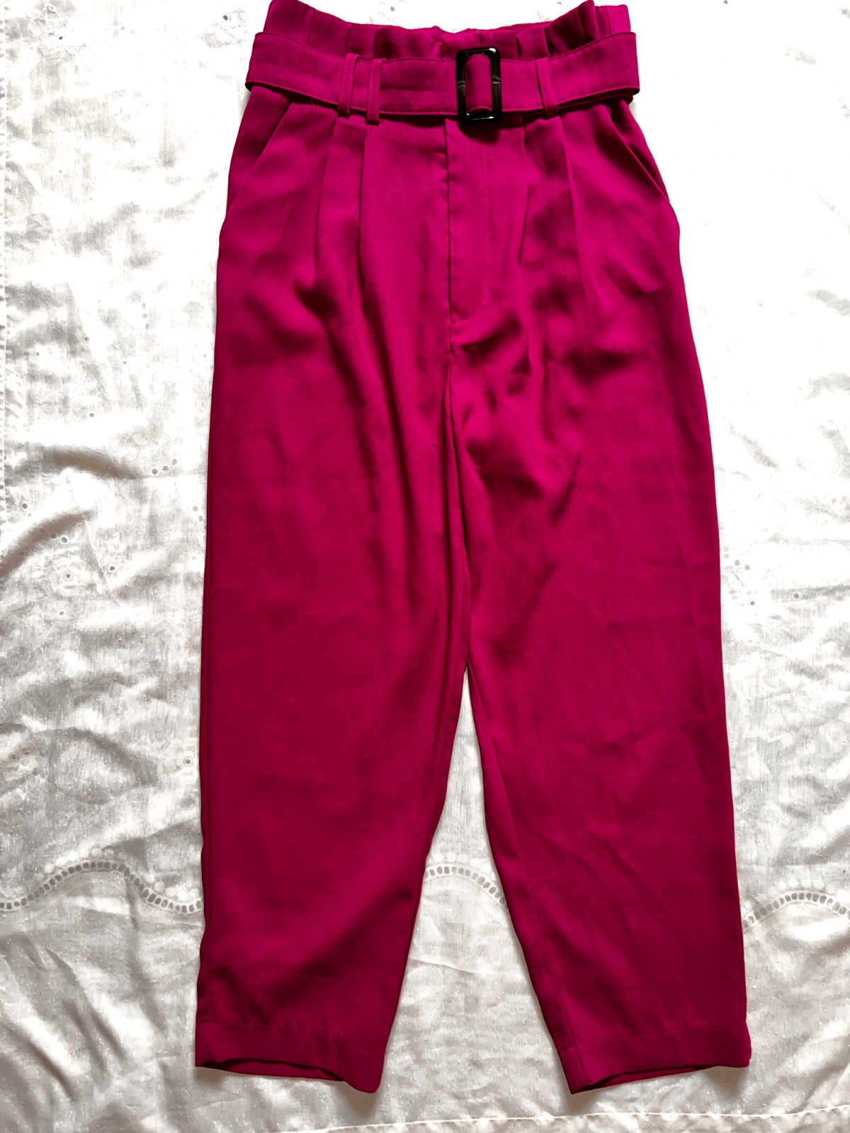 Pantalon stradivarius de couleur fuchsia 