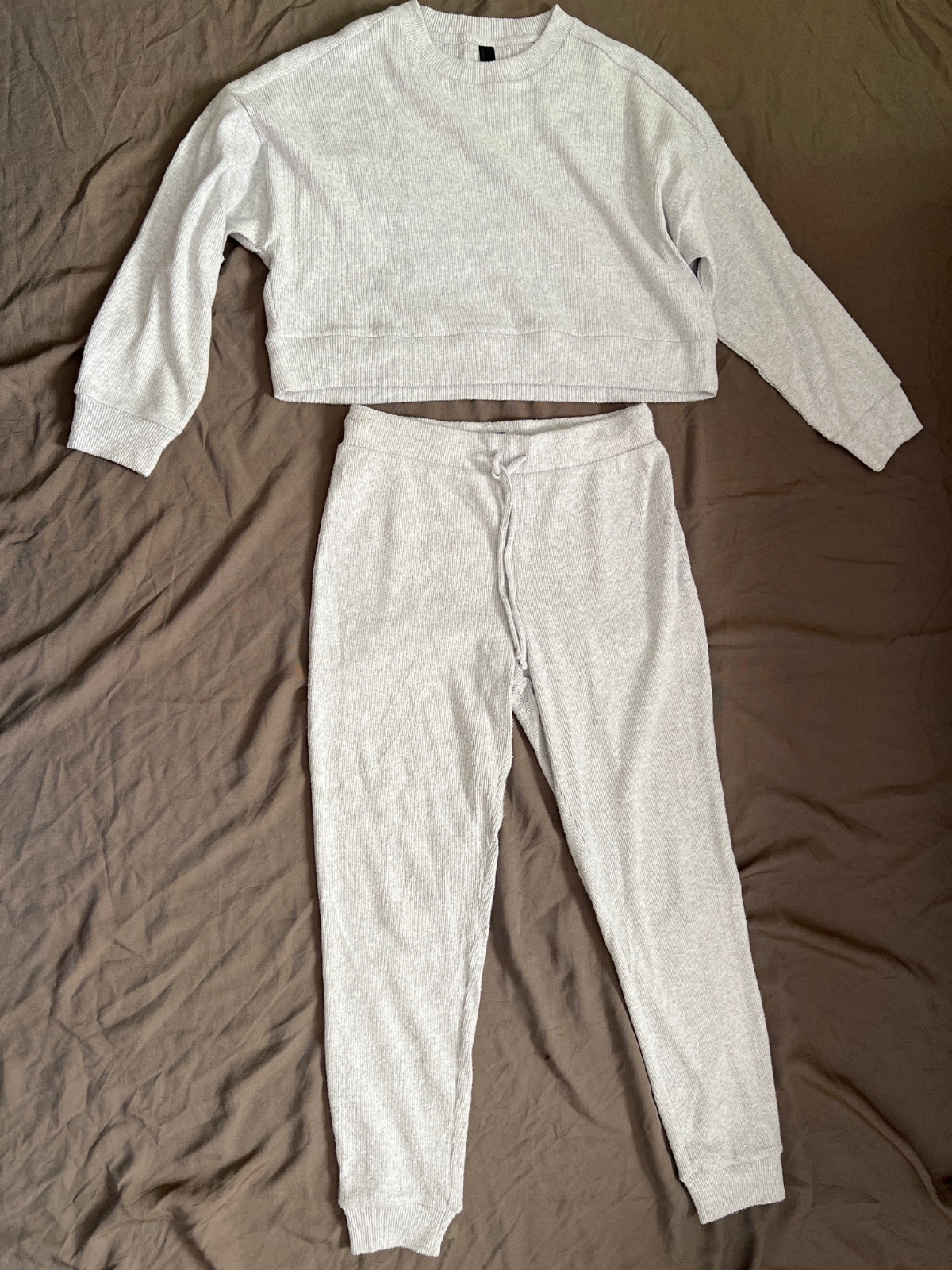 Ensemble jogging gris clair 🩶🩶🩶🩶🩶