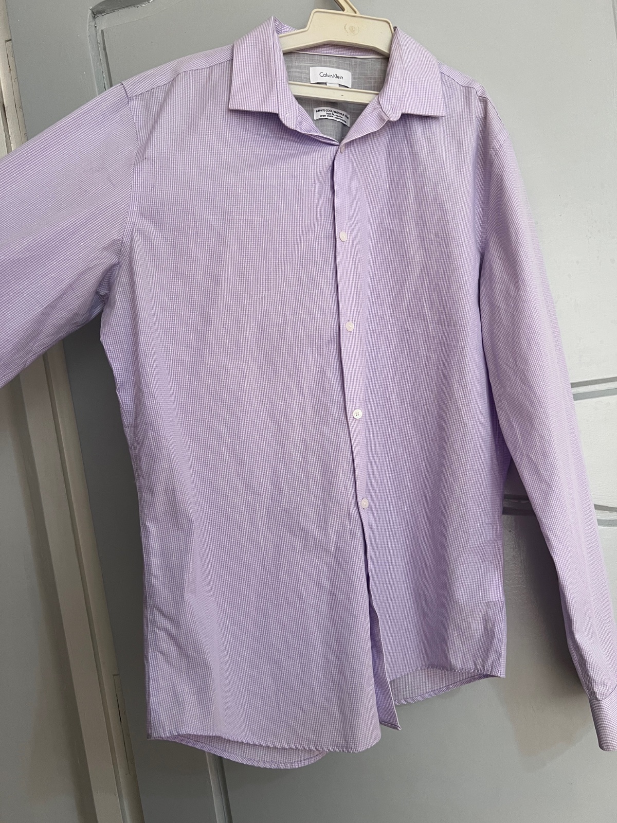 Chemise Calvin Klein de couleur violet clair