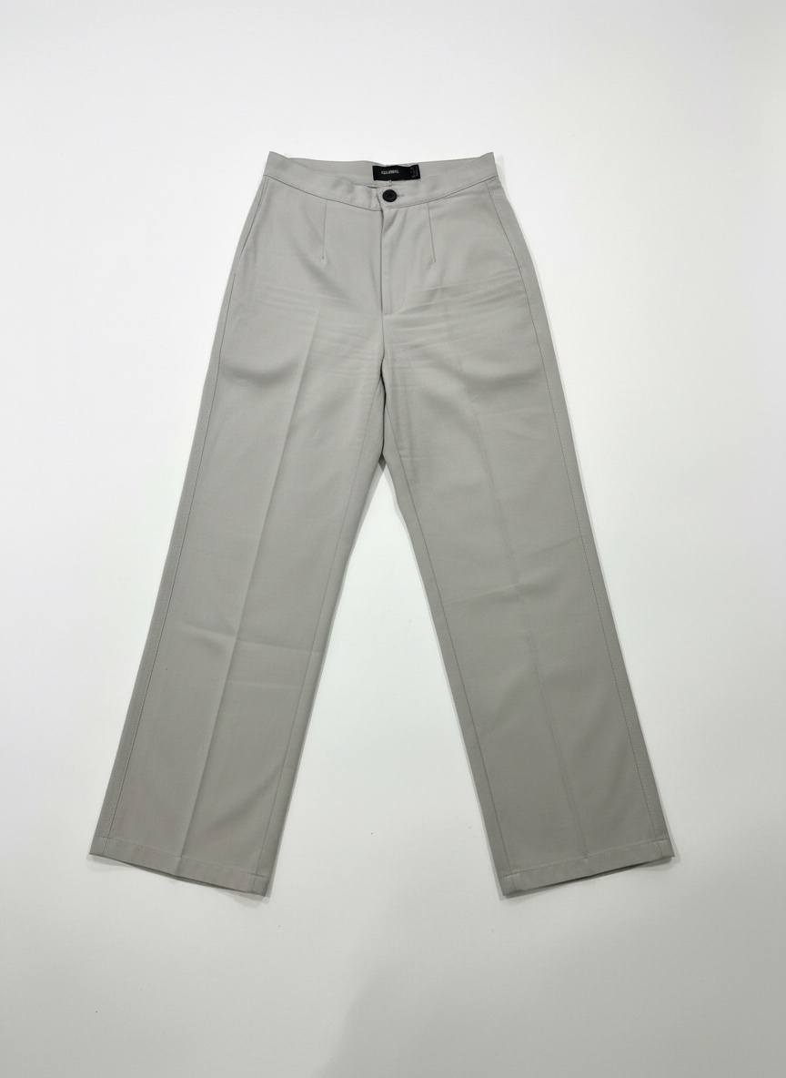 Pantalon chic pull and bear à 70dt