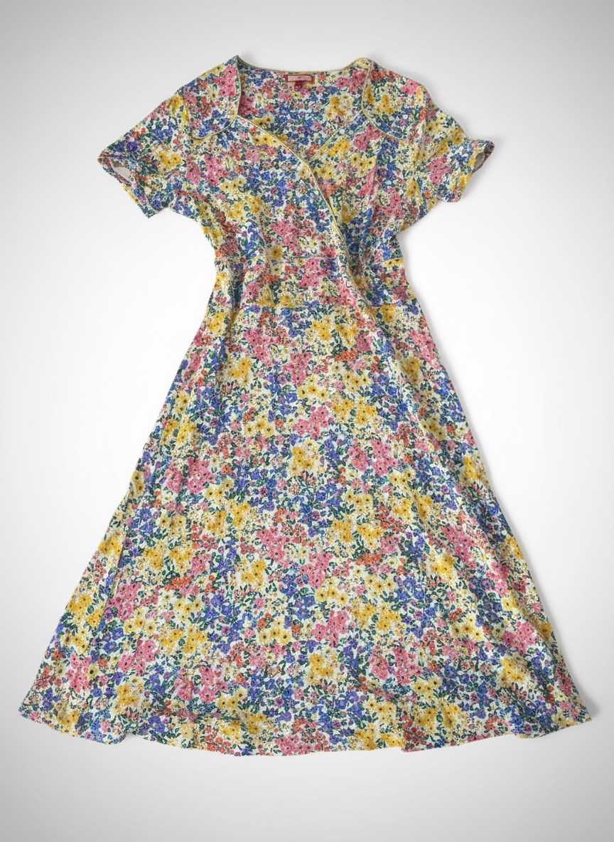 Robe fleurie a 45 dt