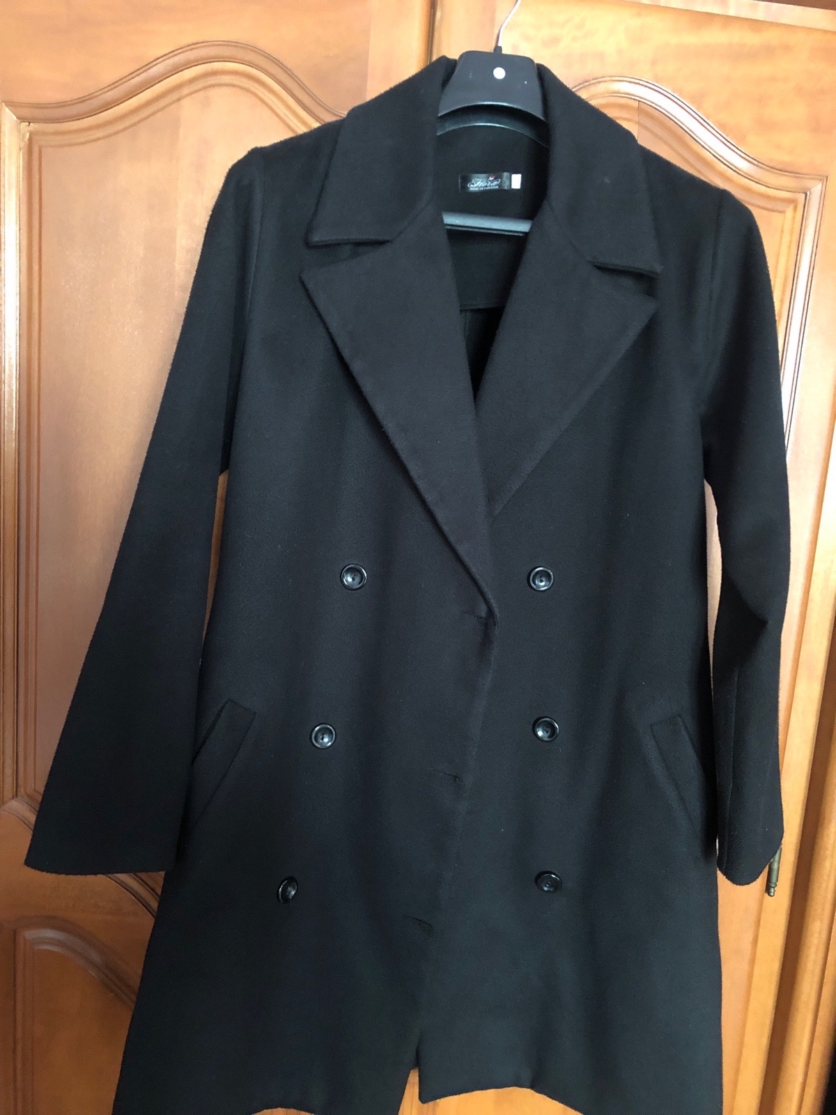 Manteau noir Flora a vendre