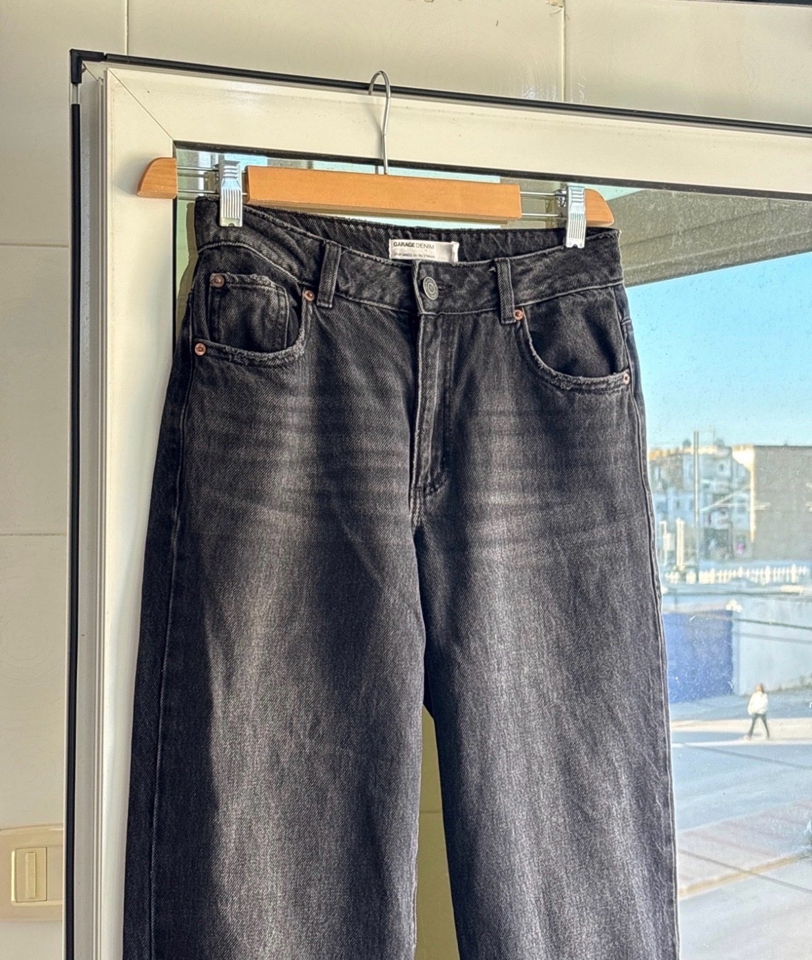 Vintage 90s straight leg jeans