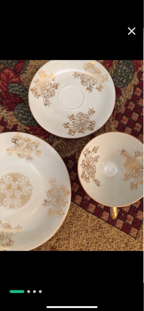 Ensemble tasse + sous tasse + assiette