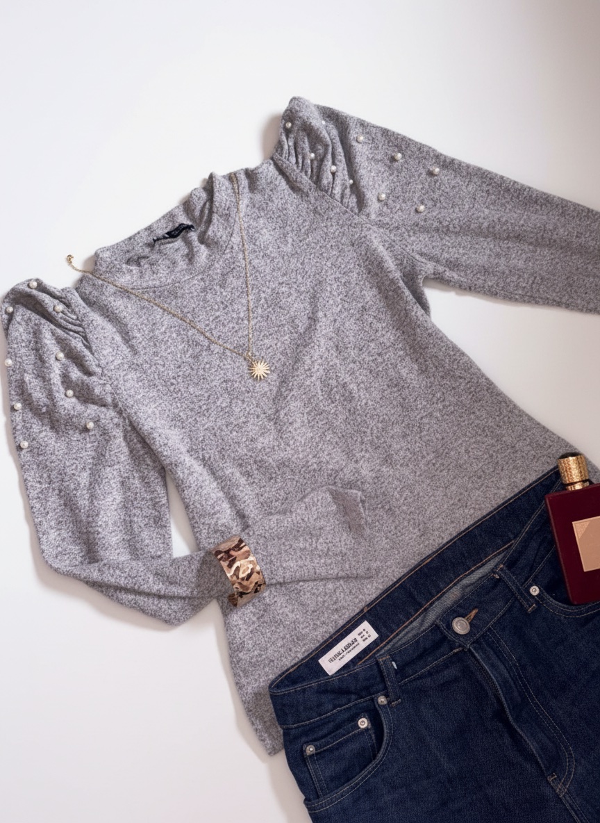 Pull Zara avec manches bouffantes et strass