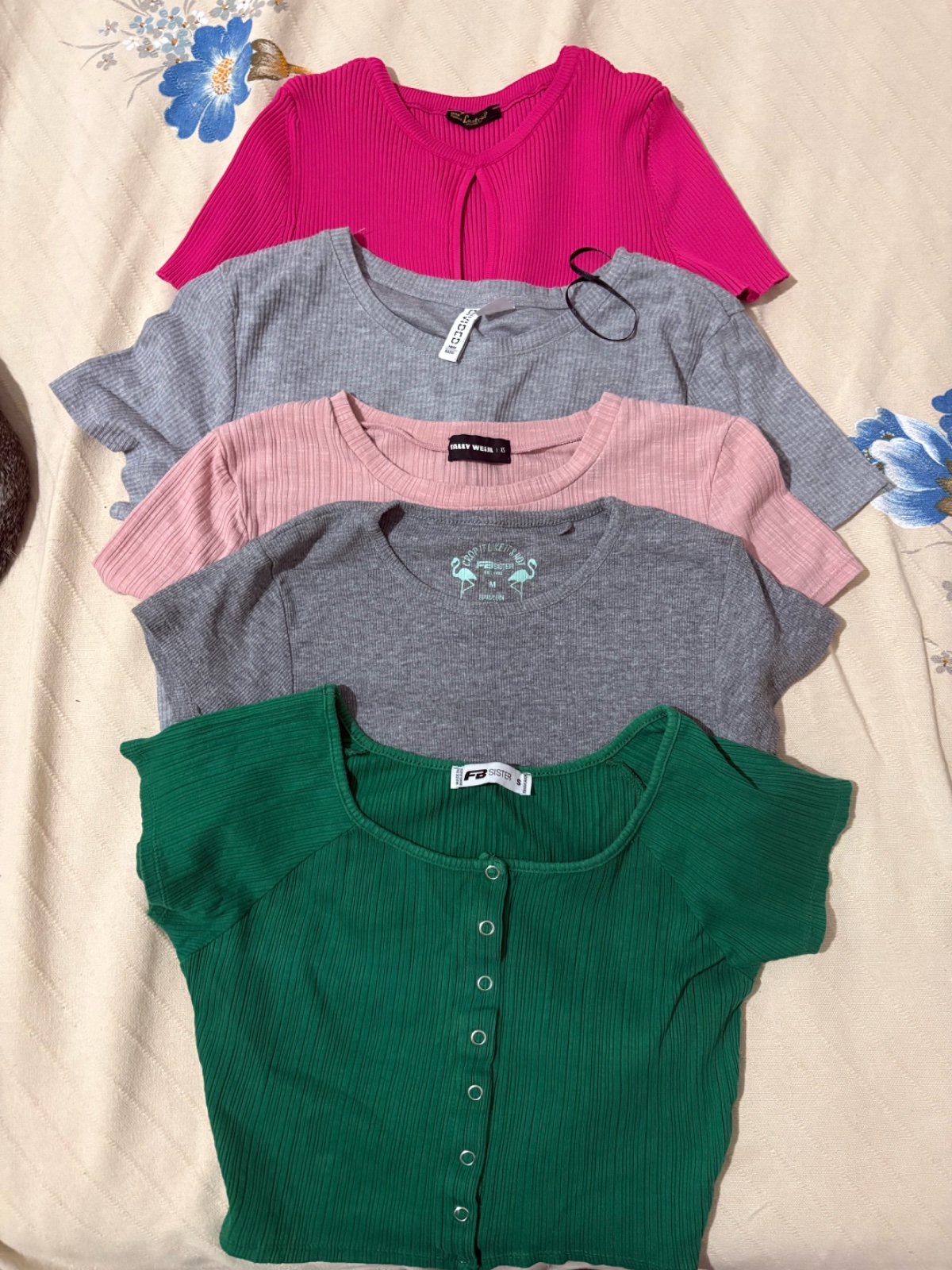 Lot de 5 crop top basic