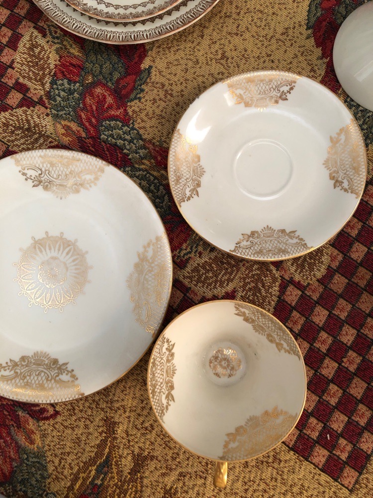 Lot tasse + sous tasse + assiette