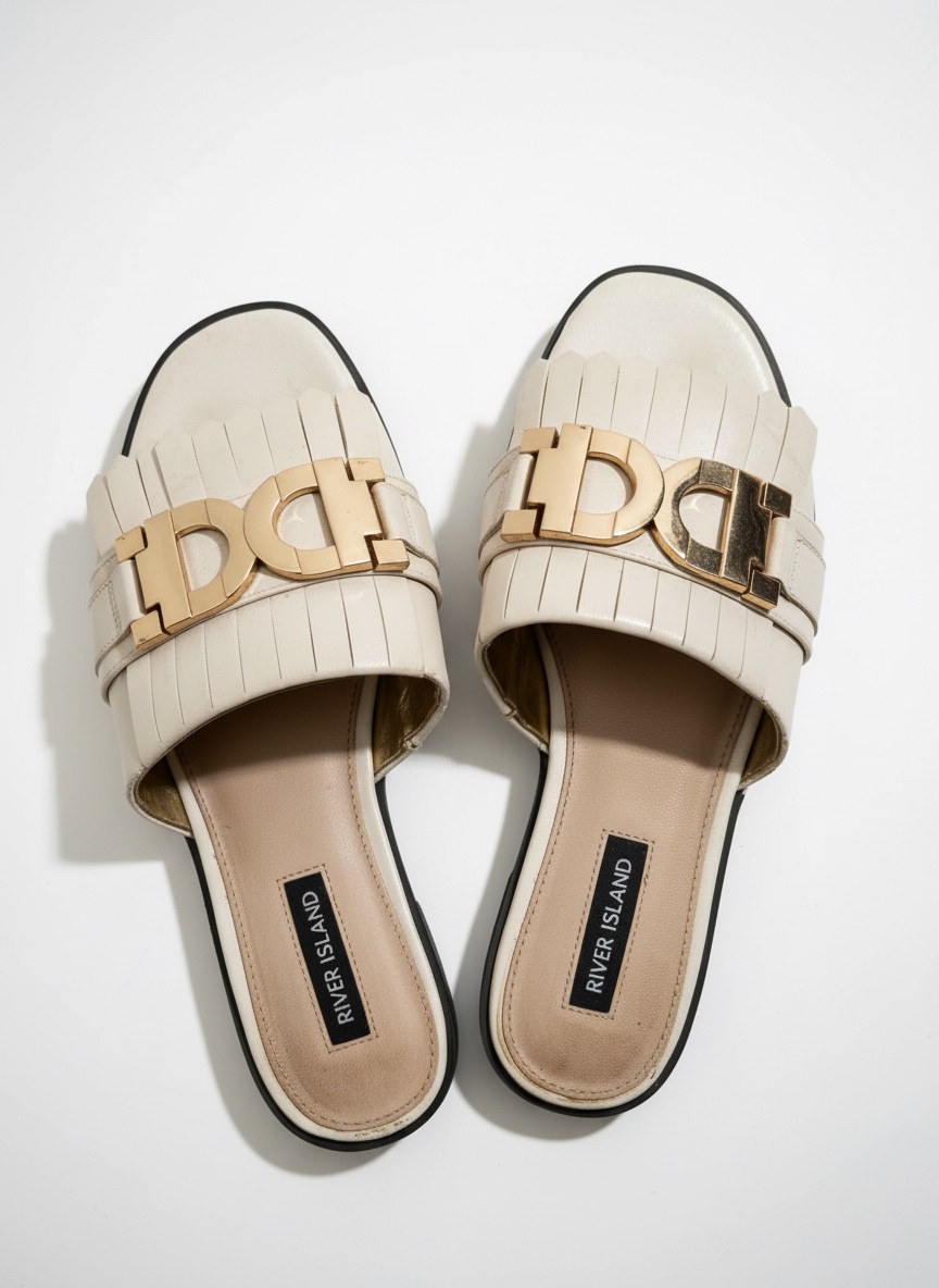 River island mule