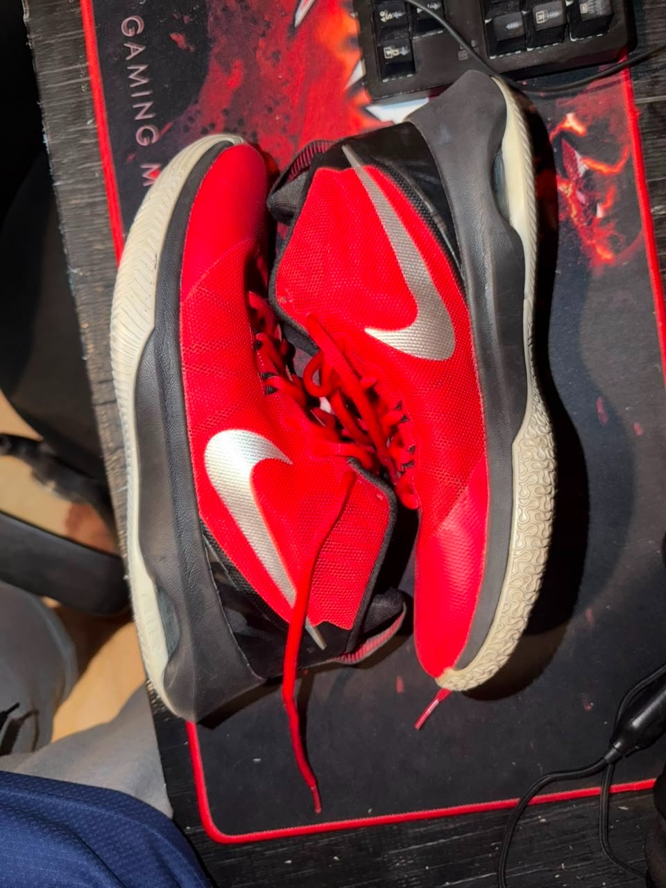 Nike air versitile