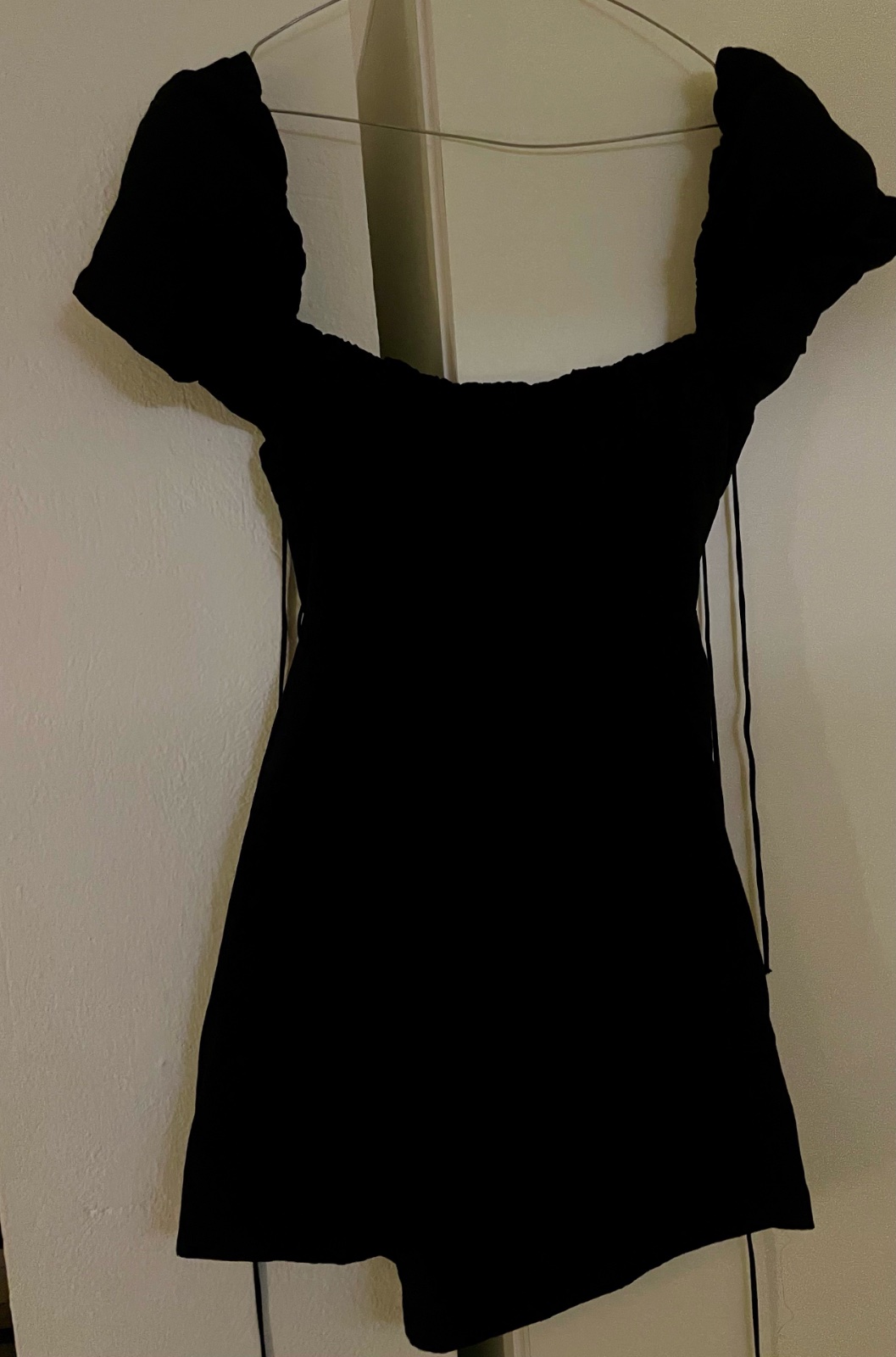 Robe noire courte