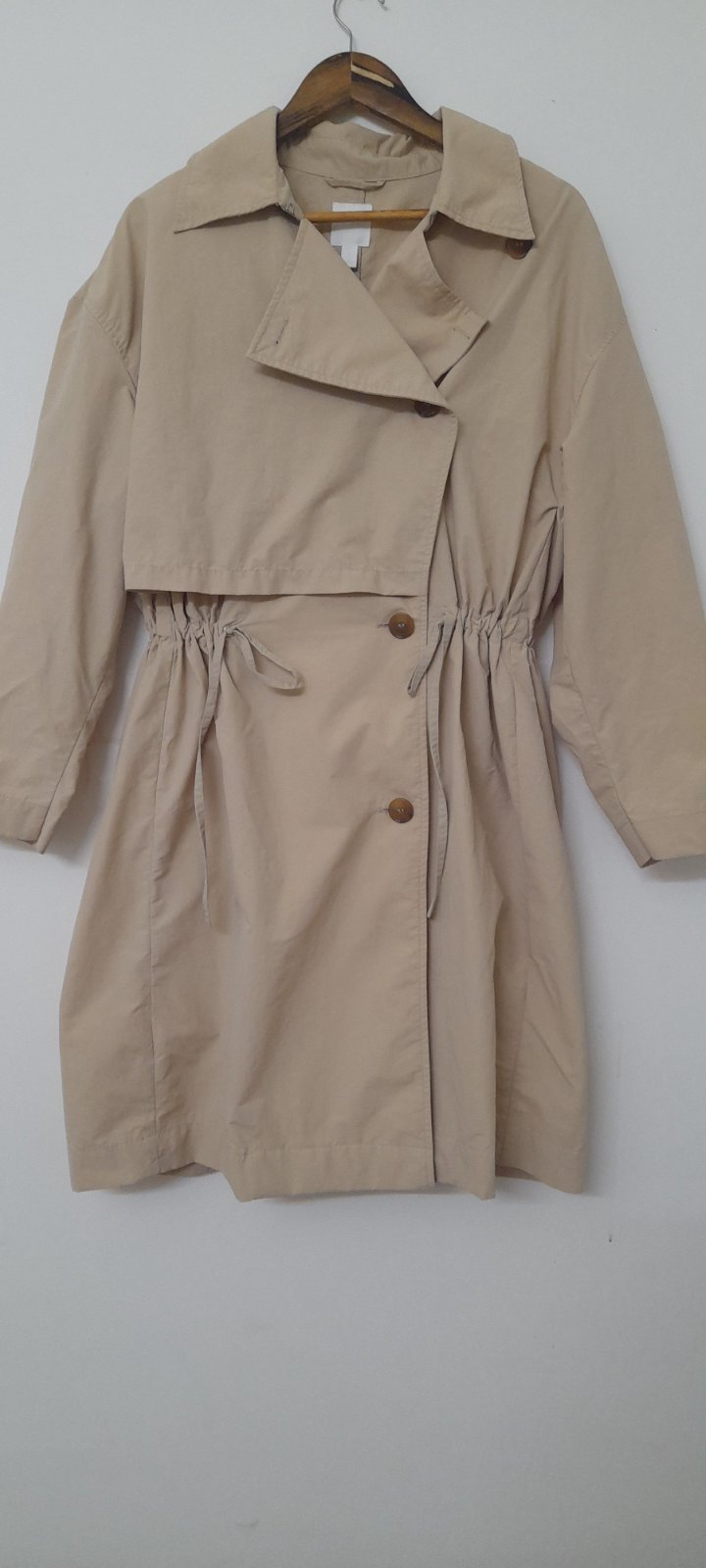 Trench coat 