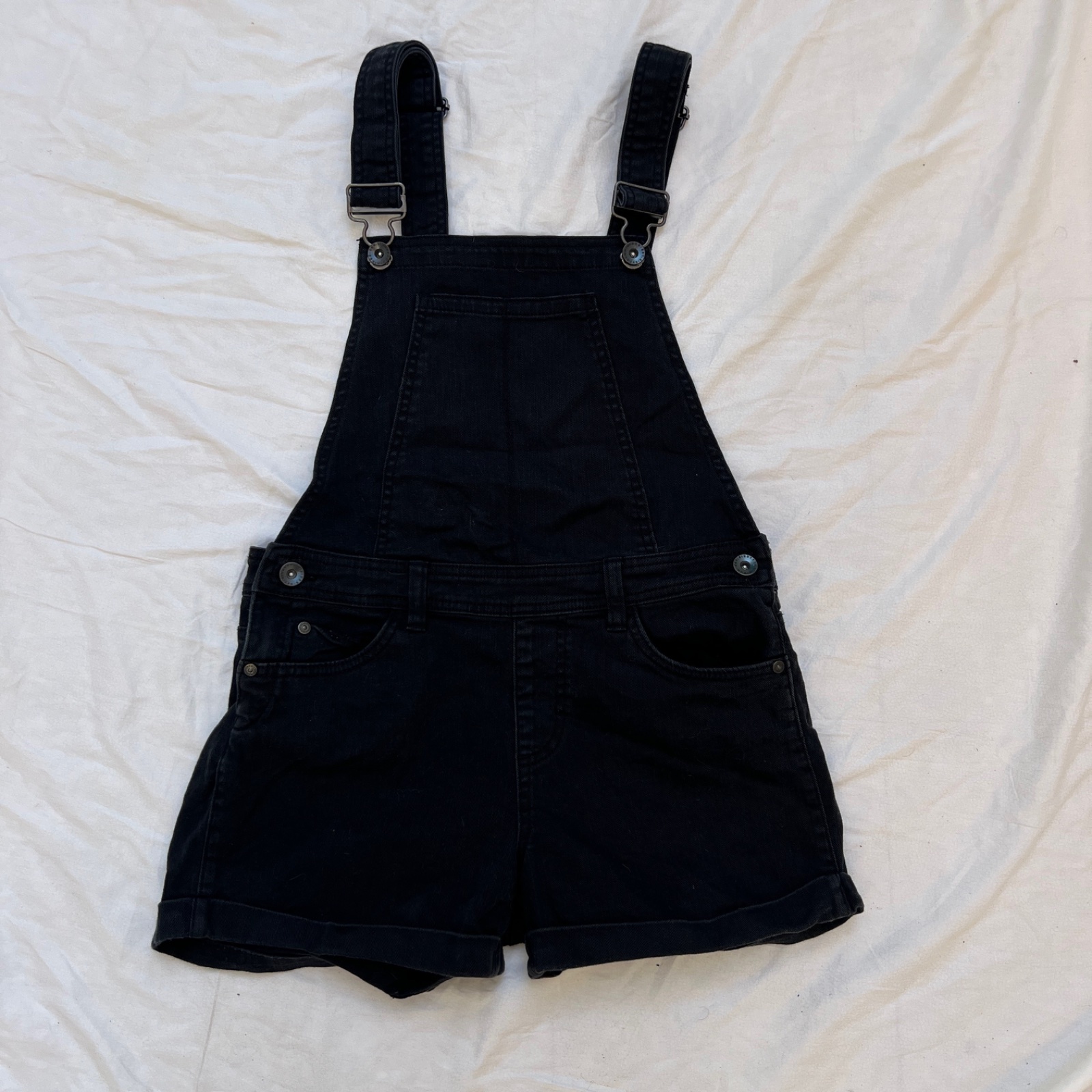 Une salopette Denim 