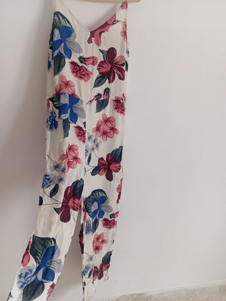 Combinaison pantalon 🌸🌸