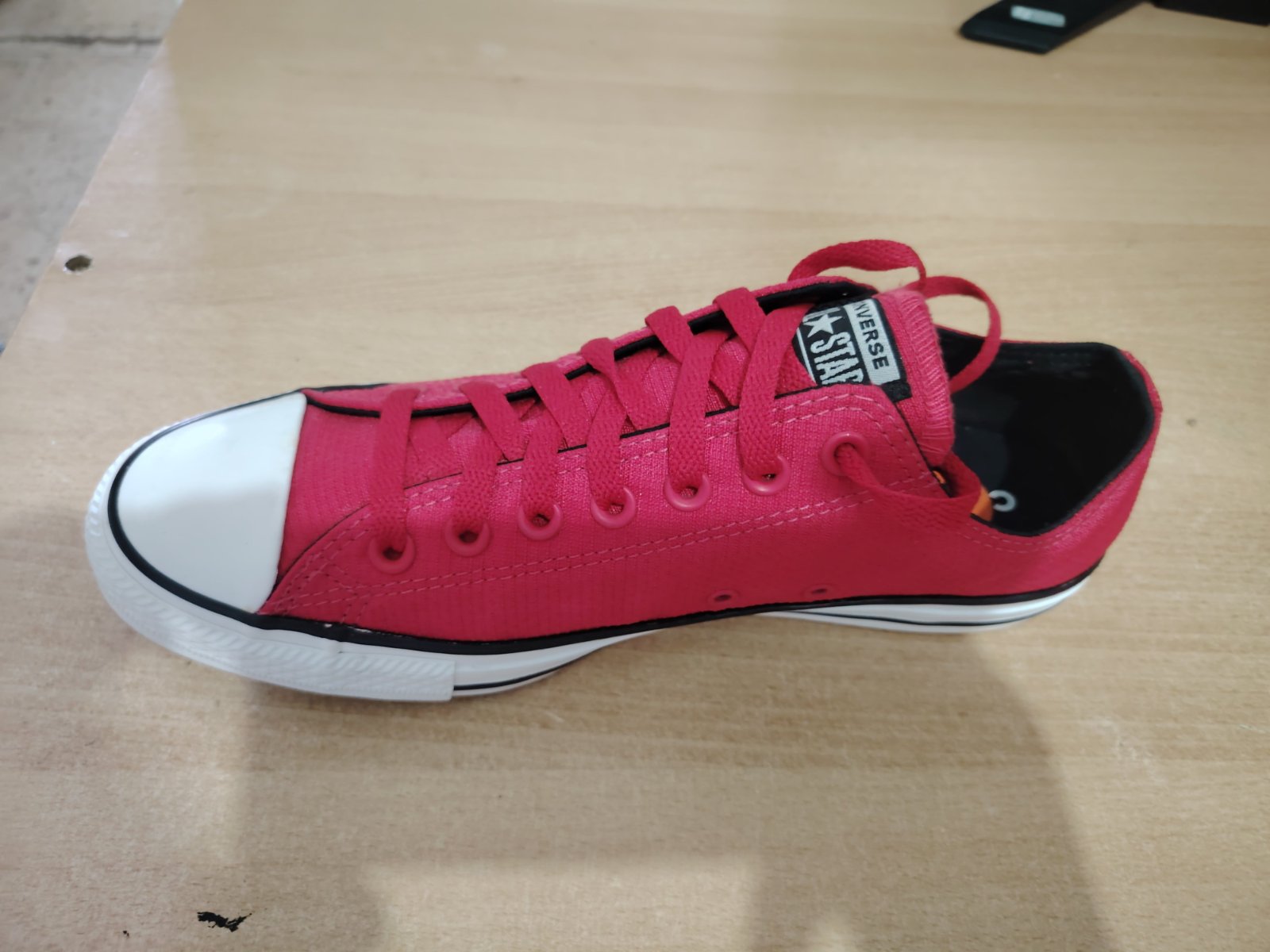 Converse chuk taylor poinure 43
