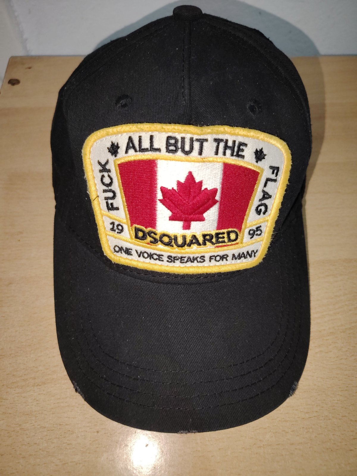 Casquette dsquared authentique 