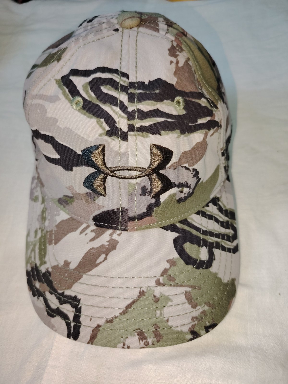 Casquette under armor camouflage 