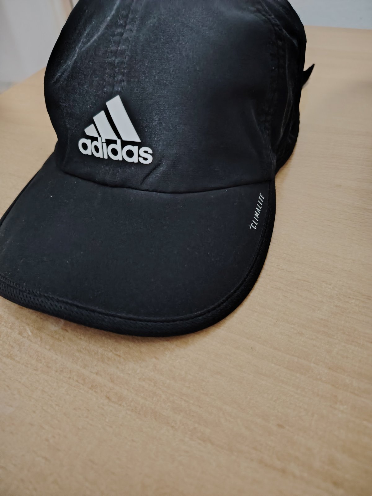 Casquette Adidas etat neuf