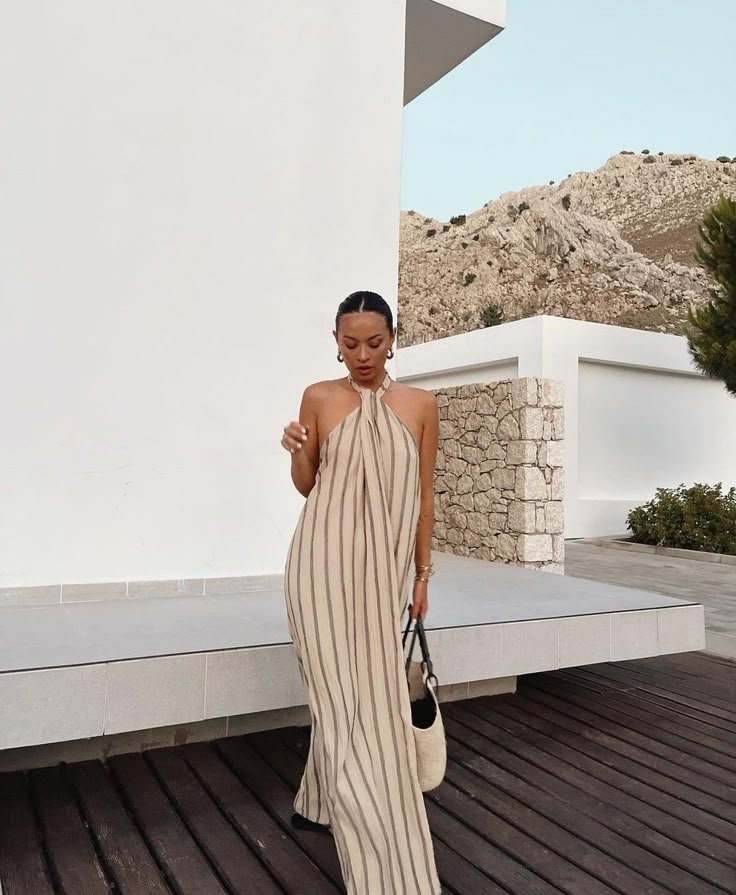 RESORT CHIC HALTER MAXI DRESS | MINIMAL BOHO DRESS 