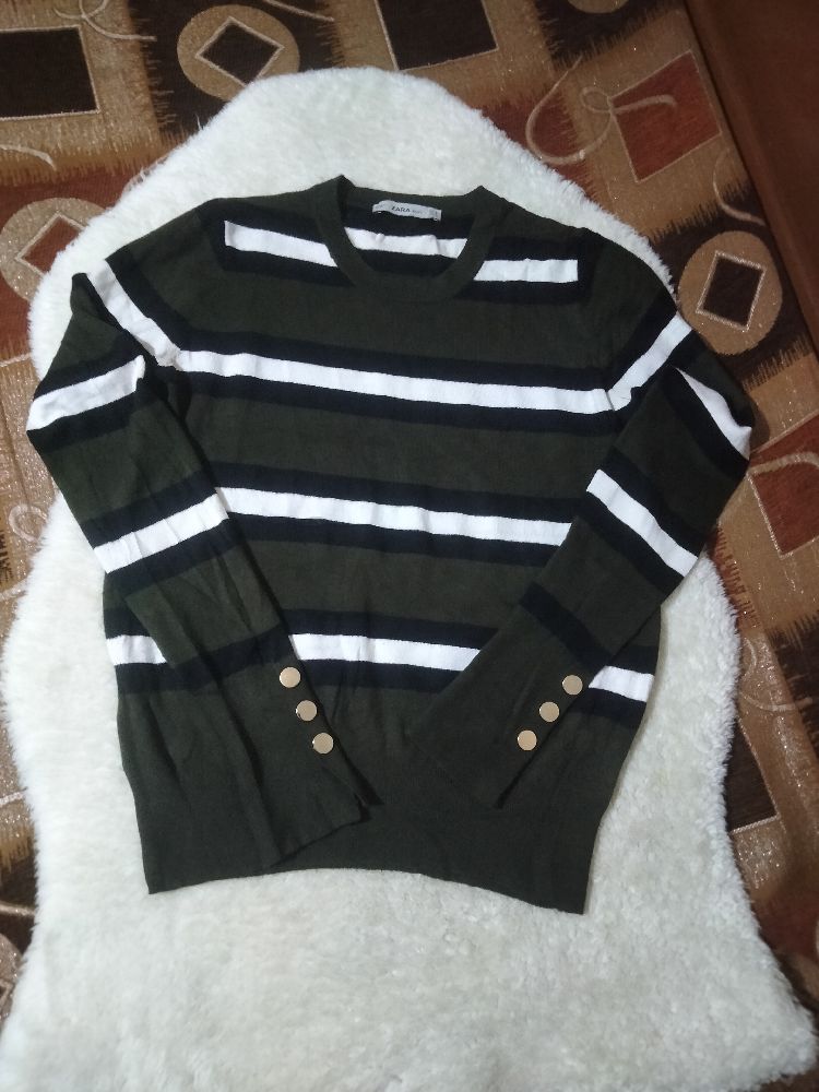 ZARA | PULL BASIQUE ZARA RAYÉ AVEC DÉTAILS BOUTONS GOLD