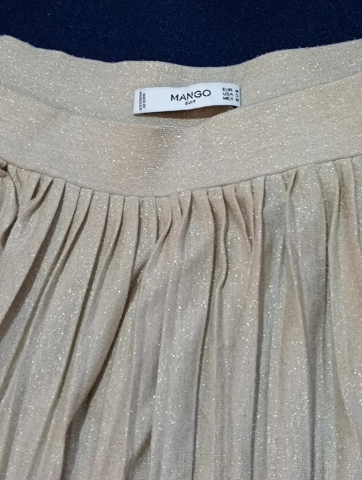 Jupe Mango plissée en tissu pailleté – Taille M