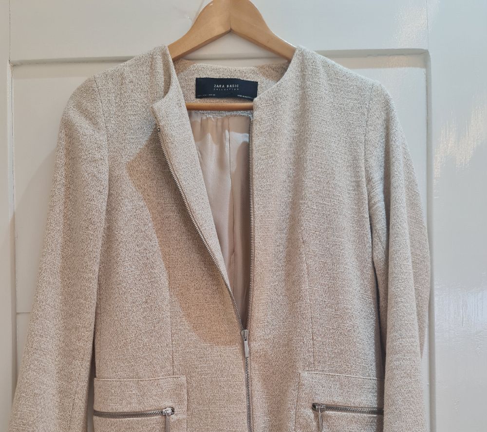 Veste longue élégante Zara avec fermeture éclair et poches zippées – Taille L