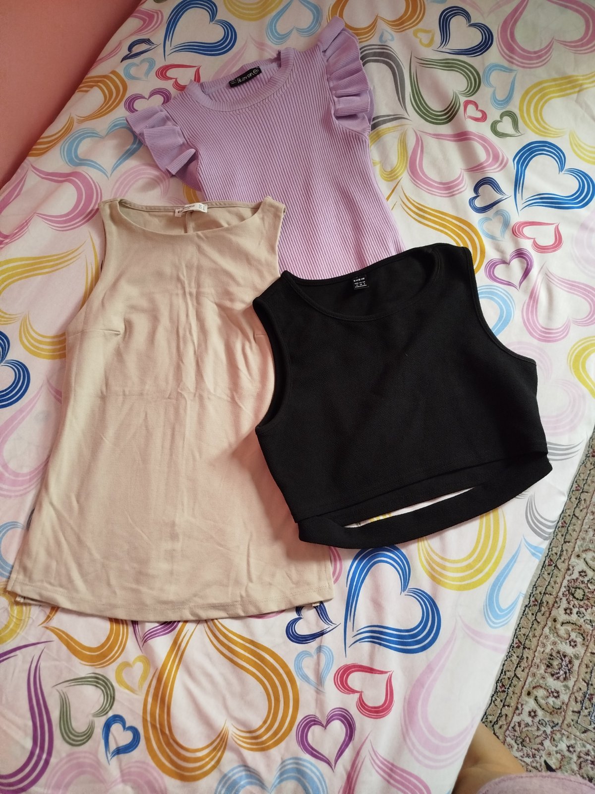 Trois pulls ( proposez votre prix)