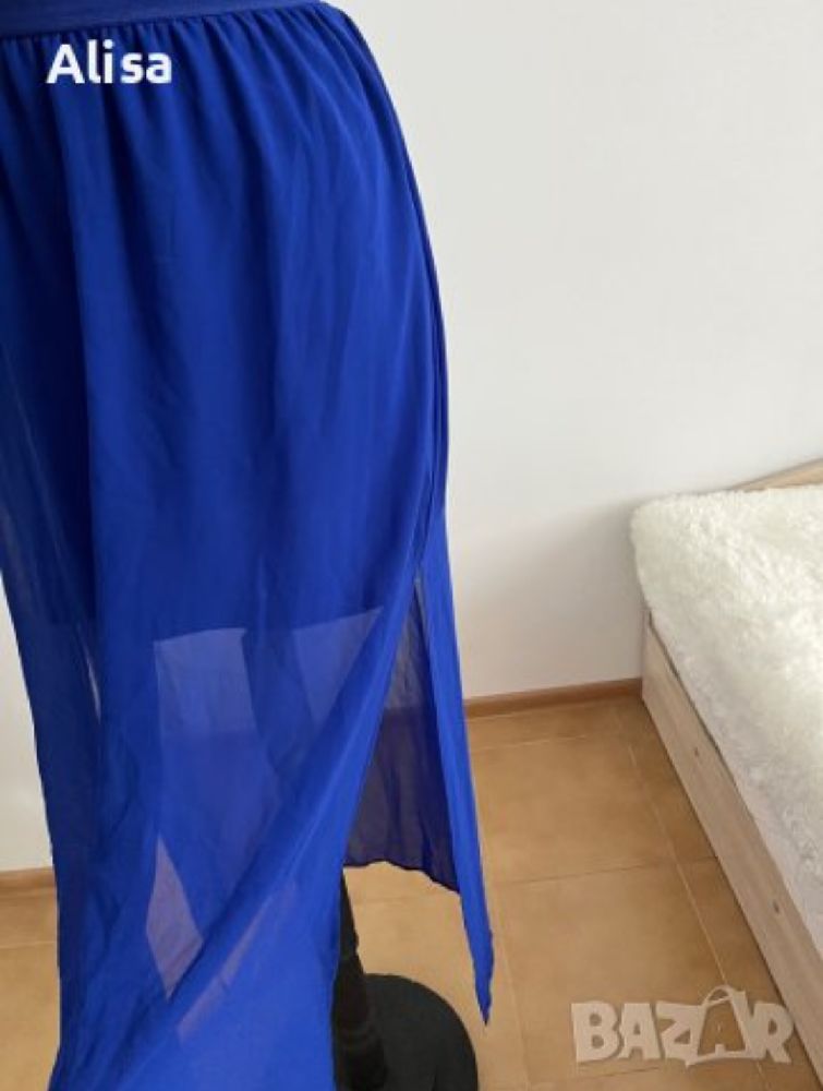 Jupe avec deux fentes