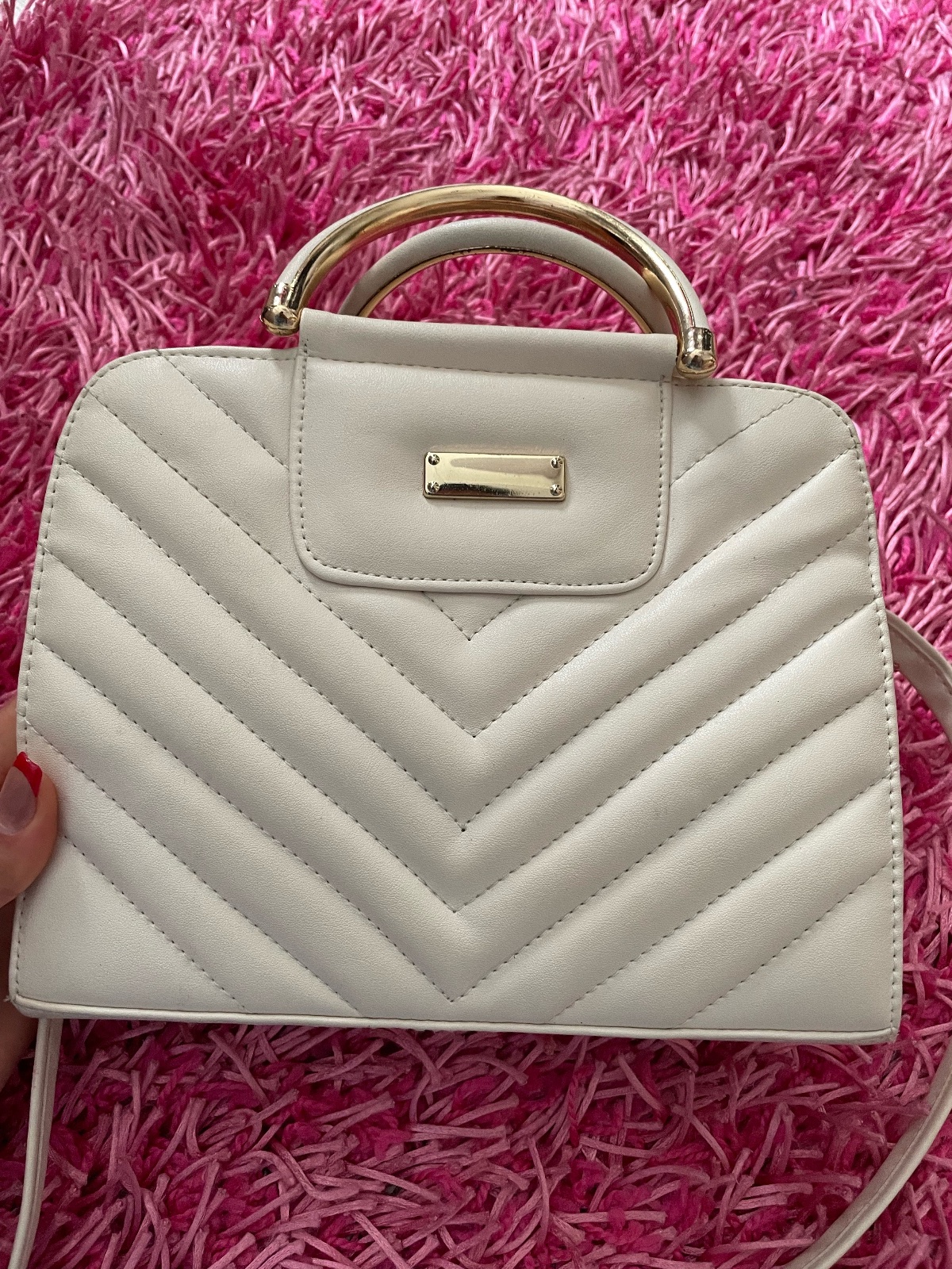 Sac a main je vends ce collier 