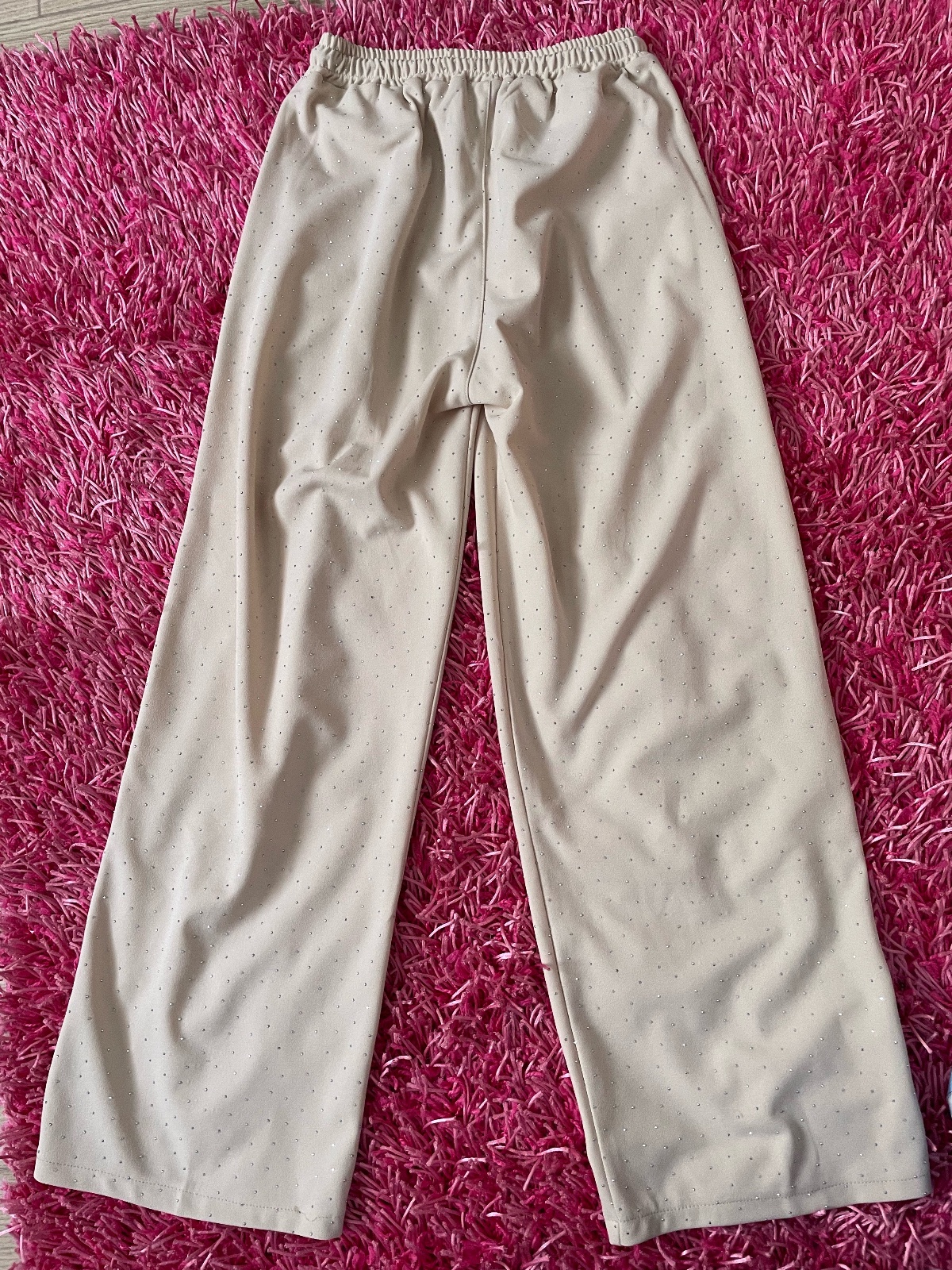 Pantalon beige avec strasse