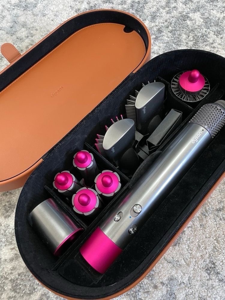 Dyson :hair dryer