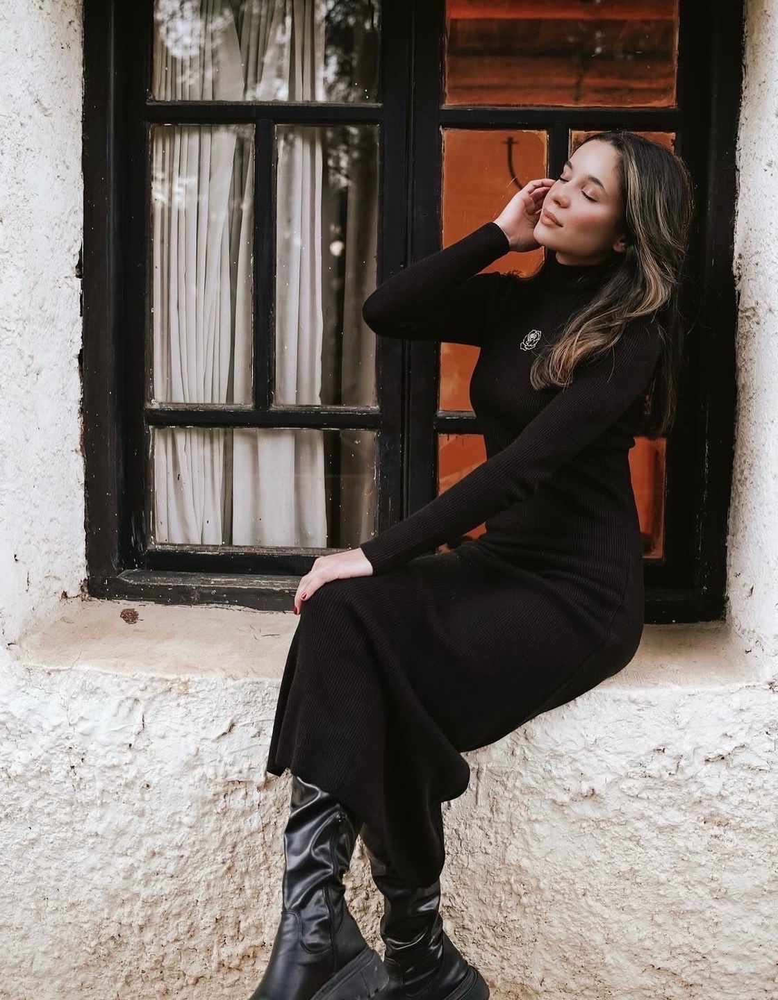 Robe noir chedly sisters