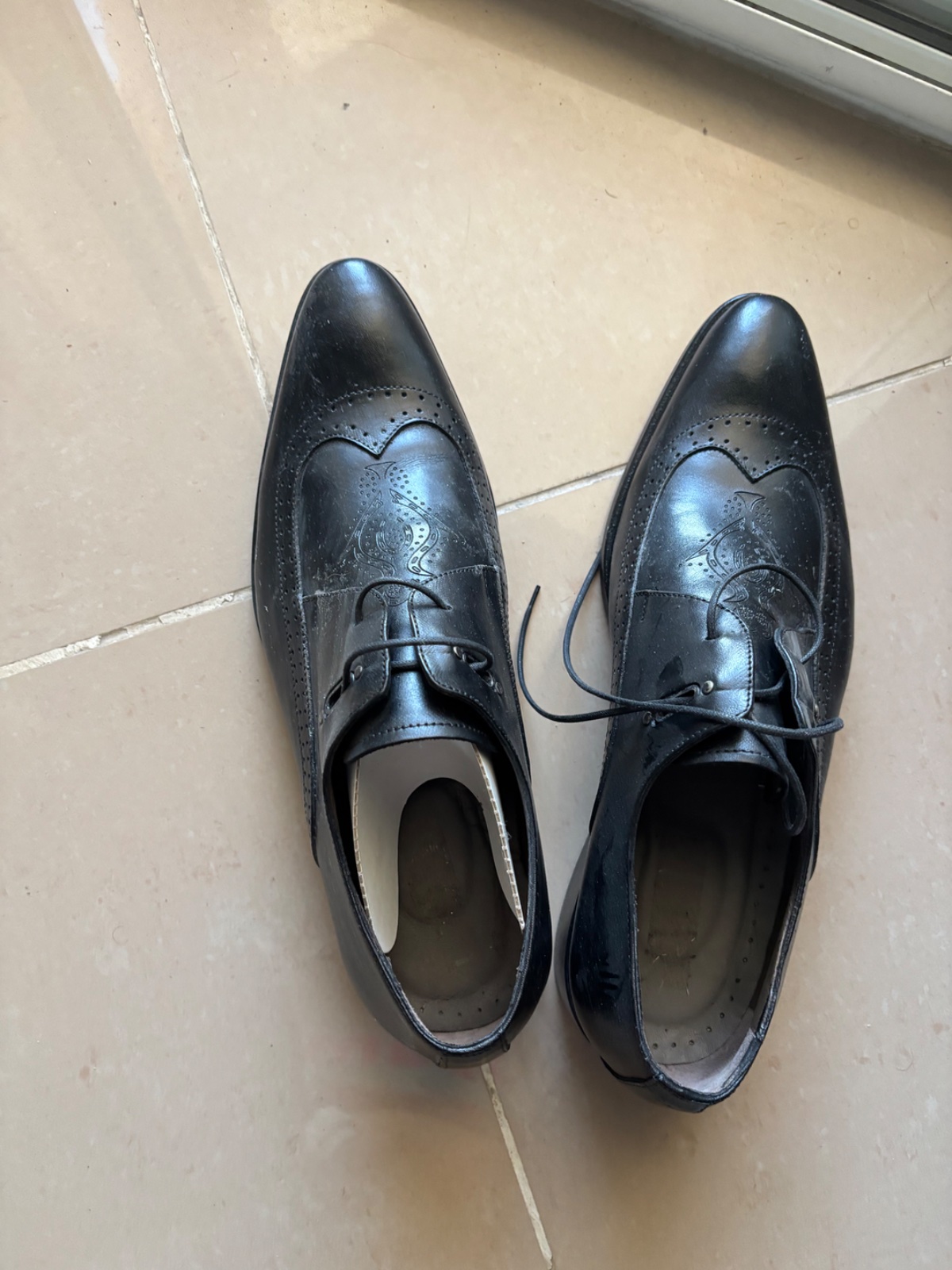 Chaussures homme 42 comme neuves 