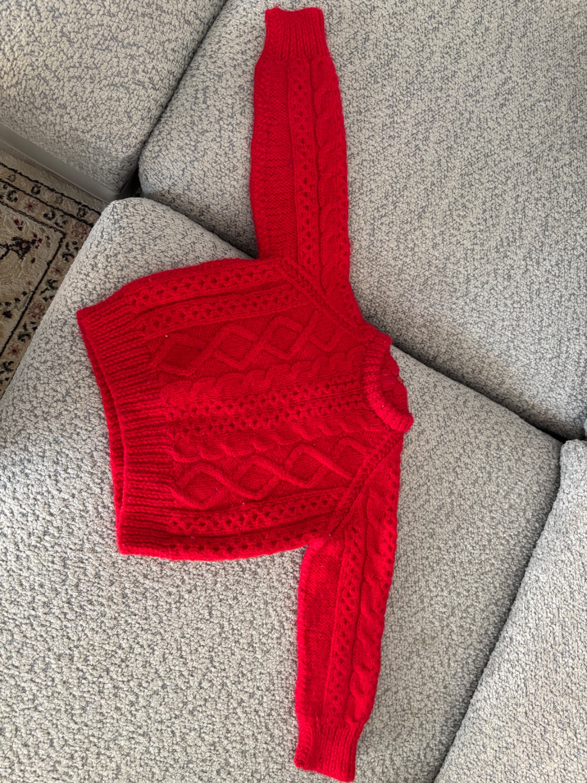 Pull cardigan 12 mois fait main tres bon etat 