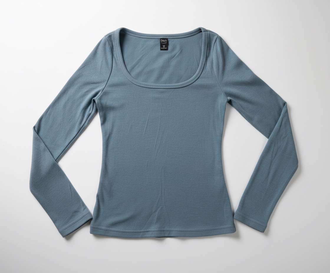 Pull velour col carré
