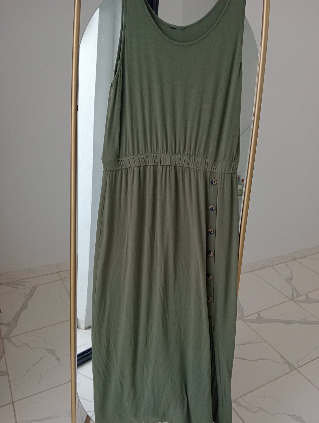 Robe avec boutonnage tlabes 40/42
