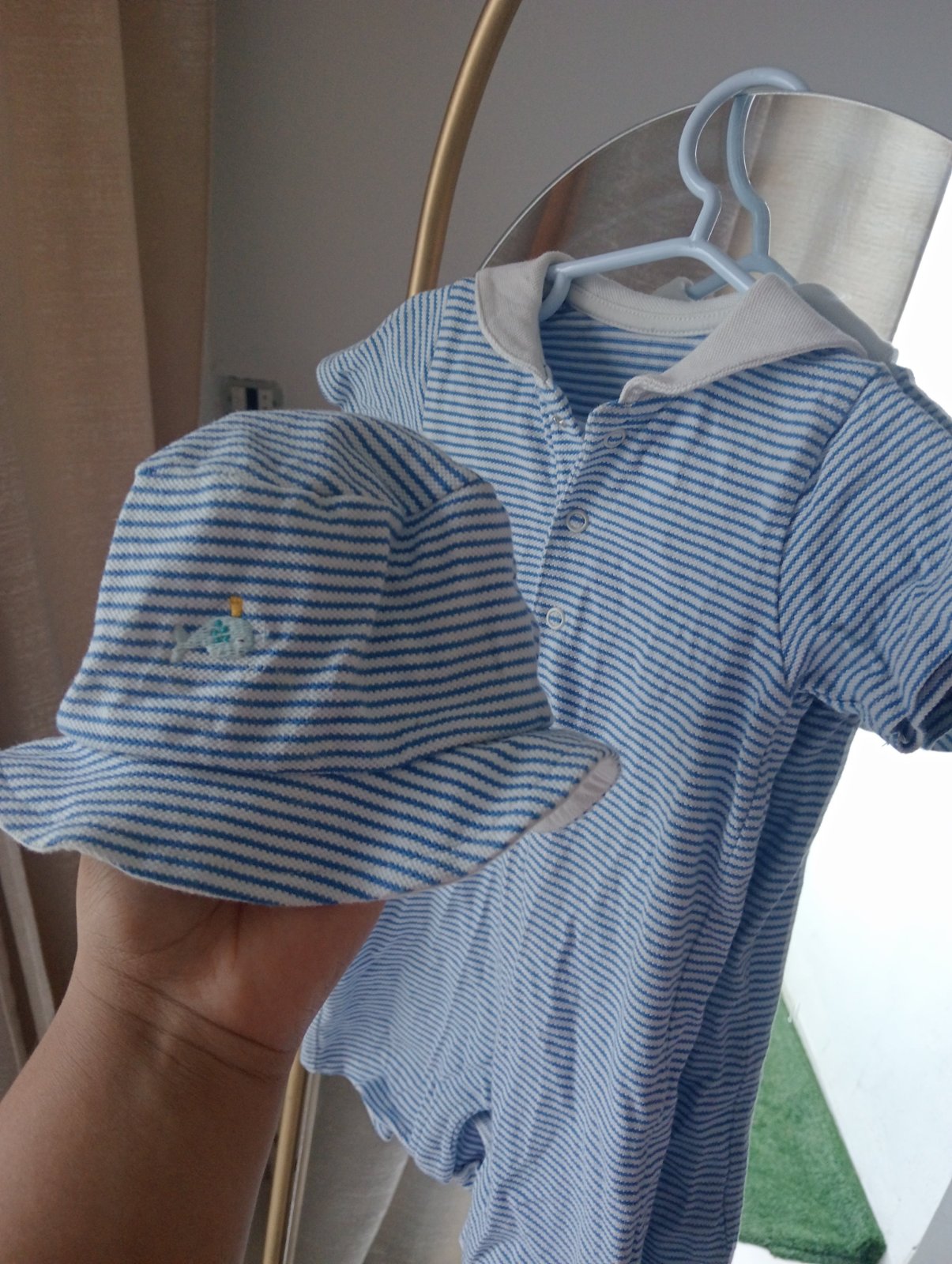 Combinaison avec chapeau pour bébé 12 mois