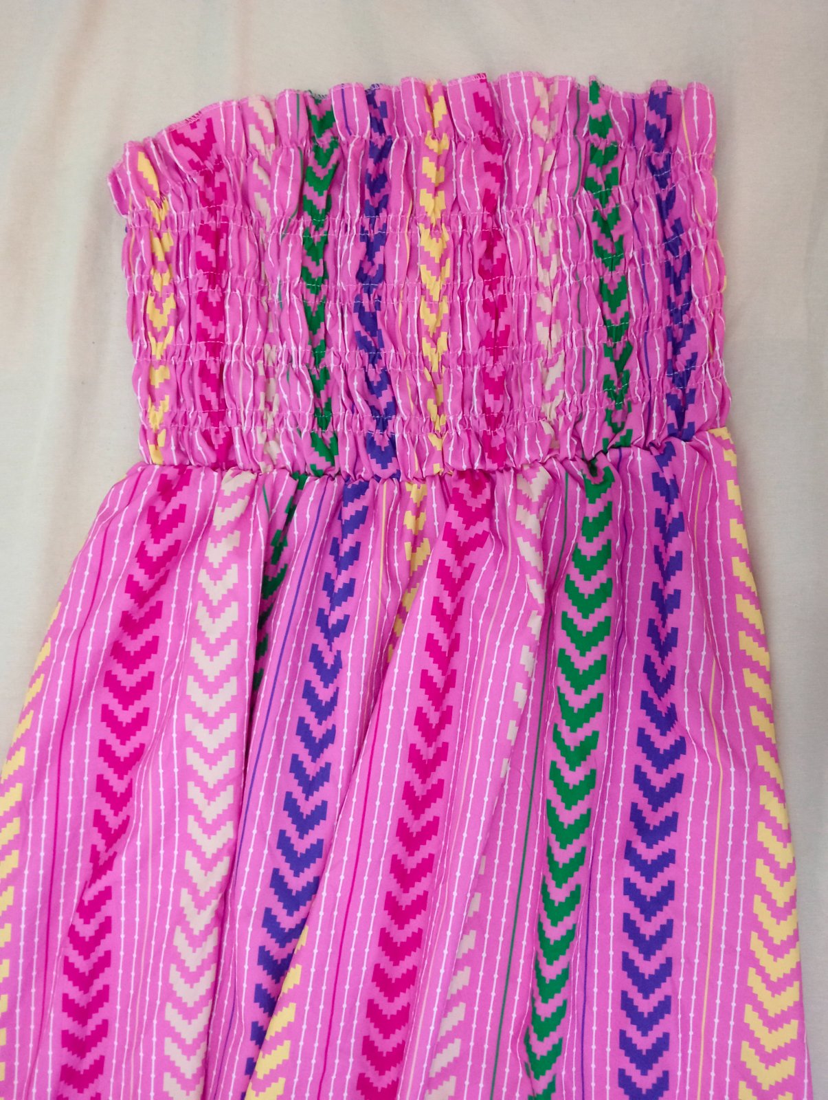 Robe multicolore sans manche (tlabes mel 40 jusqu'à 46 )