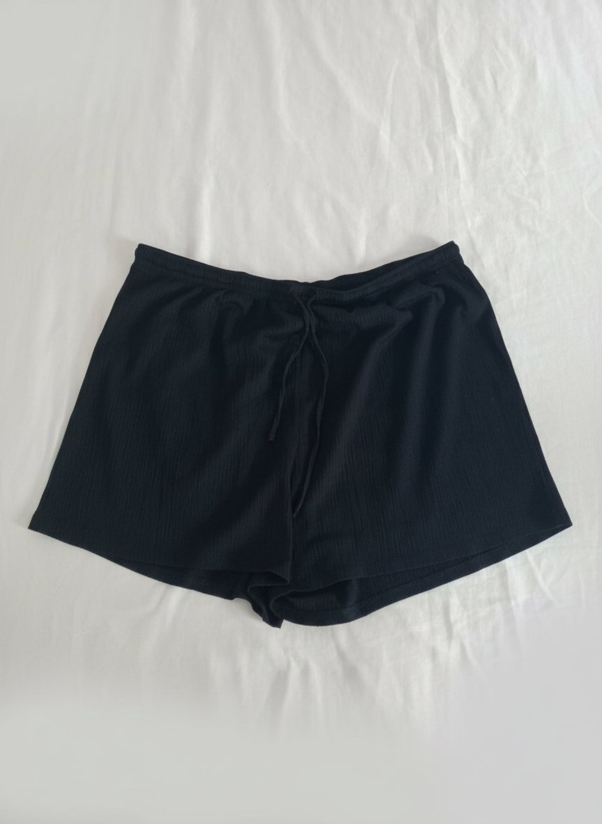 Short noir de la marque h&m