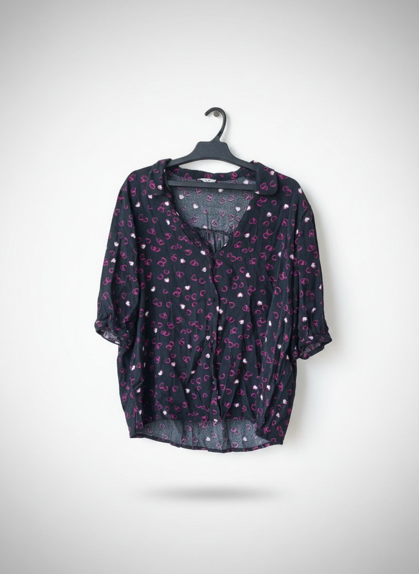 Chemise Pimkie avec des petits coeurs taille 36/38 