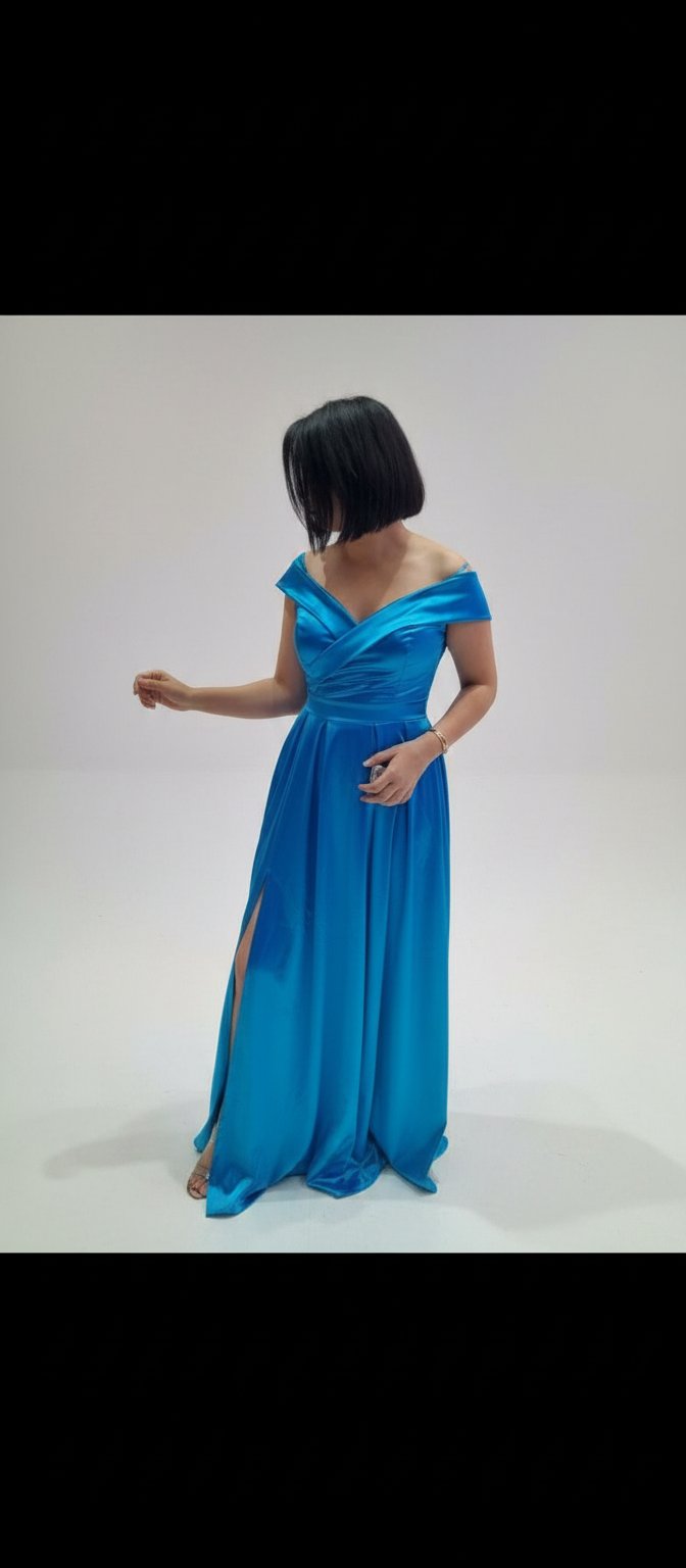 Robe 👗 princesse disponible en deux couleurs bleue et gris 